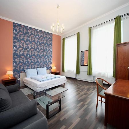 Cherry Apartman Eger Bagian luar foto