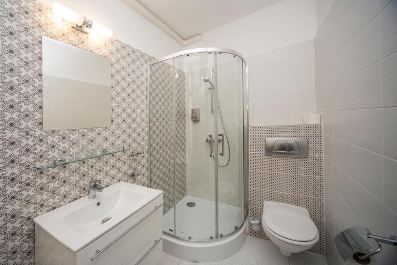 Cherry Apartman Eger Bagian luar foto